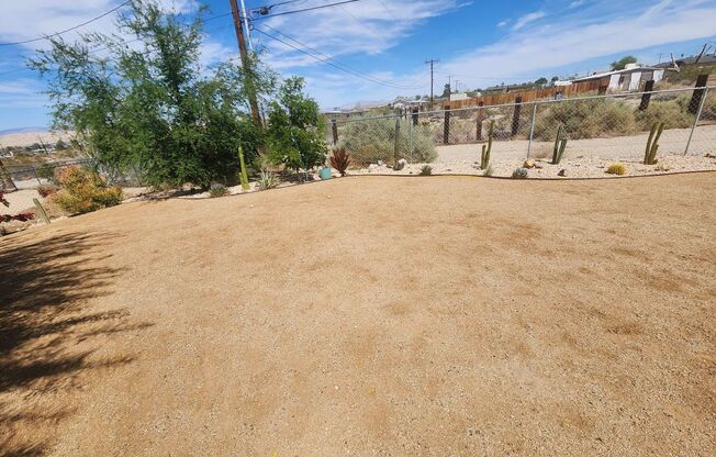 Beautiful 3 Bedroom 2 Bath!