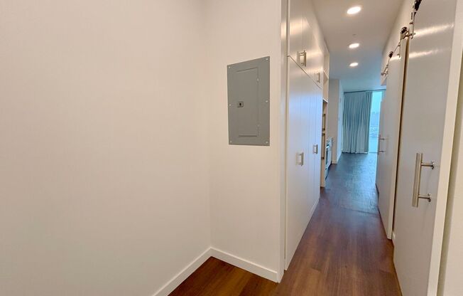 1 bed, 1 bath, 575 sqft, $2,015, Unit 504