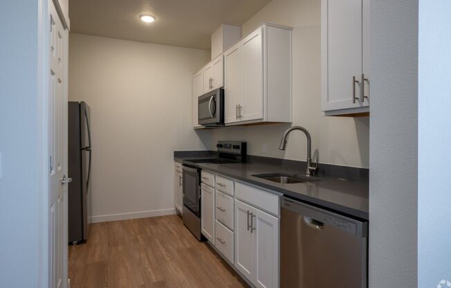 2 beds, 1 bath, 1,116 sqft, $1,895, Unit 212-212