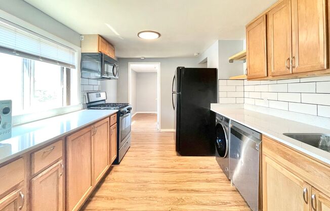 828 W. 34th St.