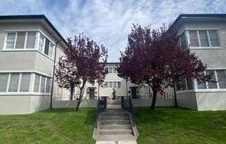 1045 Riverside Dr