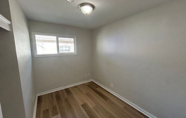 3 beds, 1 bath, $1,300