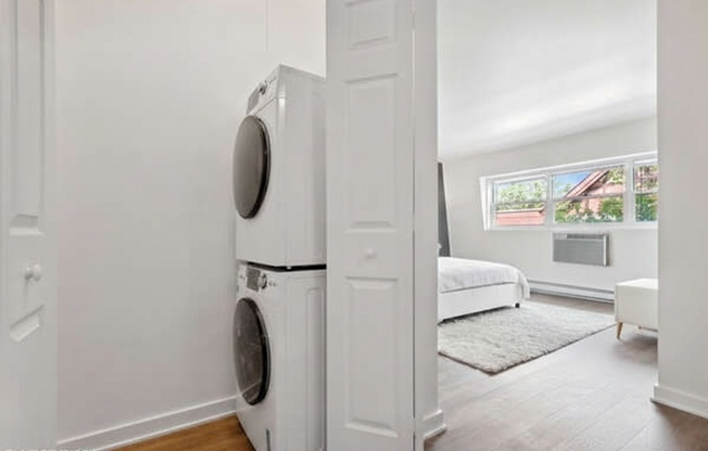 1 bed, 1.5 baths, 765 sqft, $2,160, Unit 1910 #H