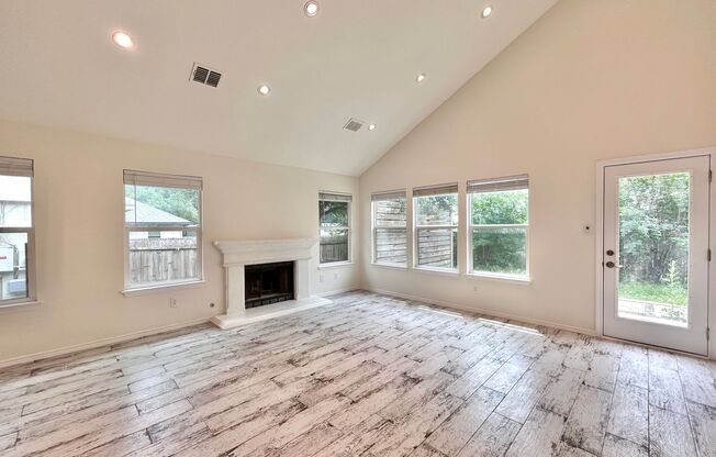 Beautiful 3/BR 2.5/BA Home with Modern Finishes and Spacious Comfort!