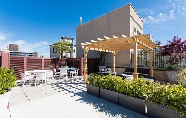 Studio, 1 bath, $3,650, Unit 1214