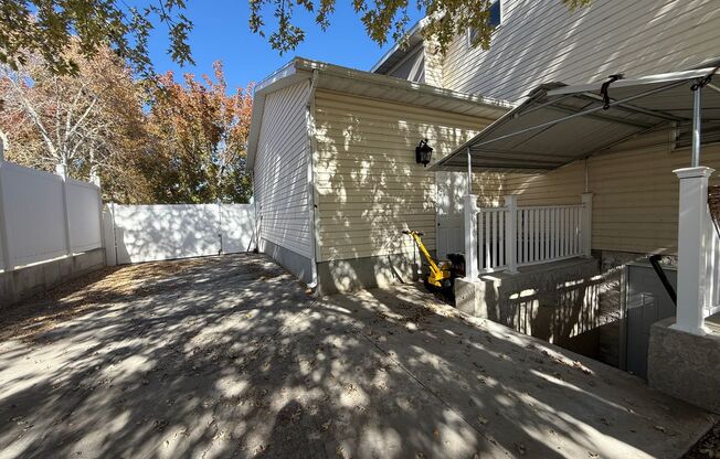 Beautifully Updated Home in South Jordan!