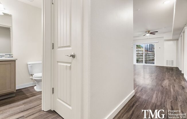 2 beds, 1.5 baths, 872 sqft, $1,750, Unit 108