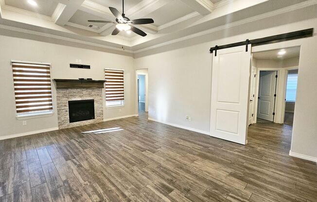 Gorgeous 4 Bed/2 Bath in Yukon