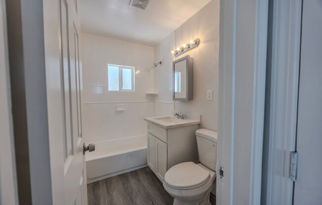 Oversized 800 SQ FT Boutique 1-Bed | Utilities Included | Steps to Main Street