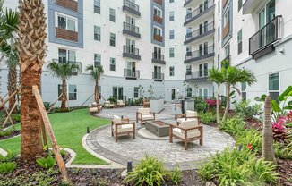 Courtyard/Outdoor Kitchen