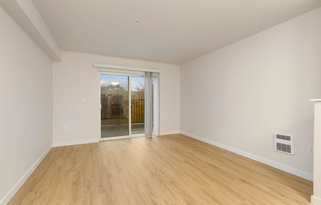 Studio, 1 bath, 413 sqft, $1,445, Unit 201