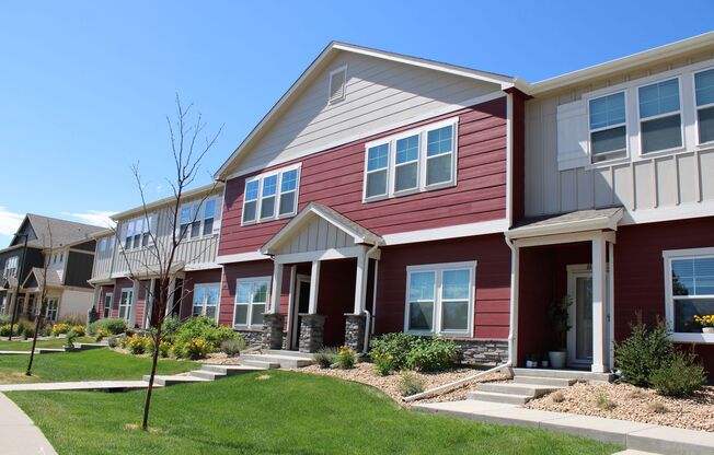 Chic Modern Townhouse in Berthoud – Your Dream Home Awaits!