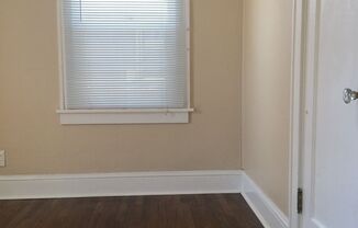 2 beds, 1 bath, $2,400