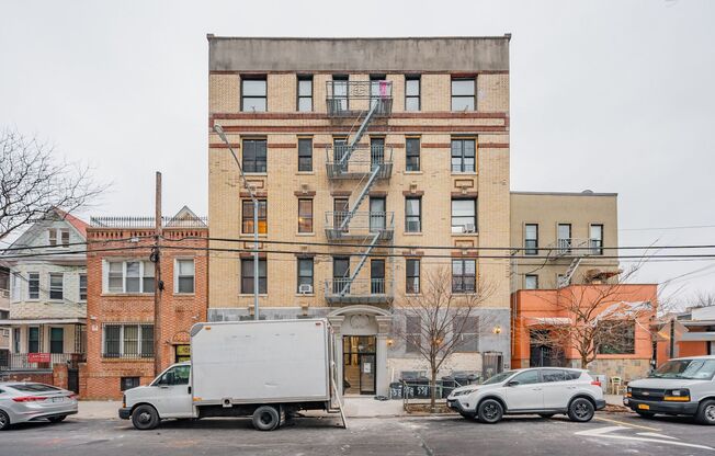 558 E191 BH LLC