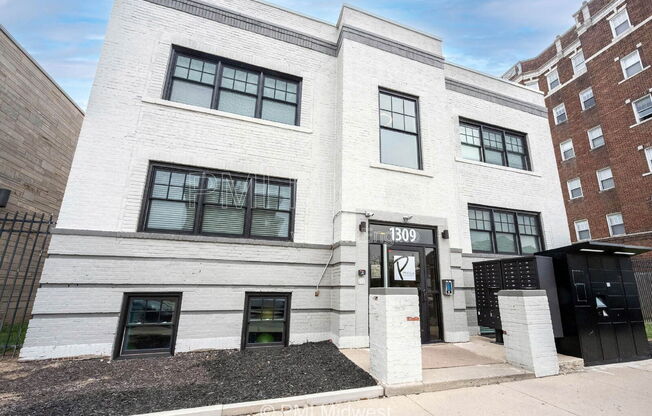 Studio, 1 bath, 318 sqft, $849, Unit 102