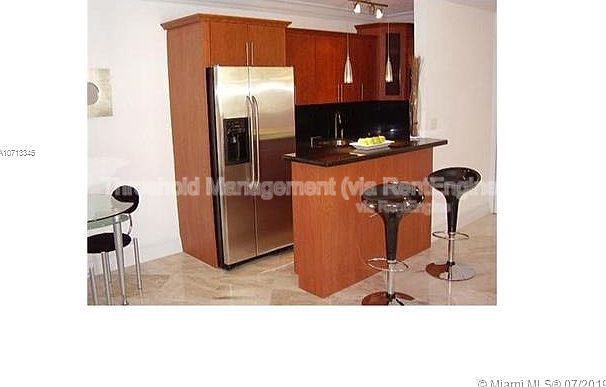 150 SW 10th St