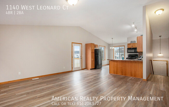 1140 W LEONARD CT
