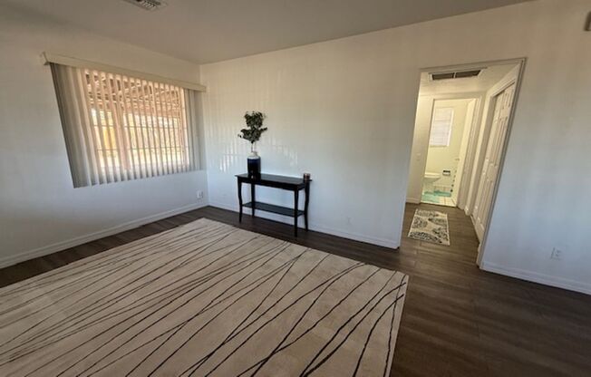 Location!! Awesome 1 bed 1 bath in Historic Glendale