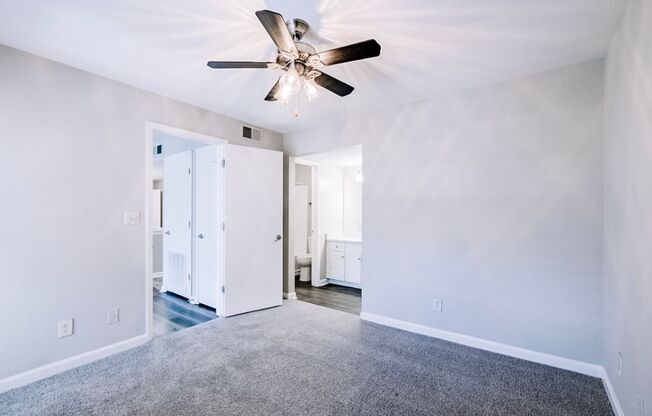 2 beds, 2 baths, 1,000 sqft, $1,450, Unit 2041