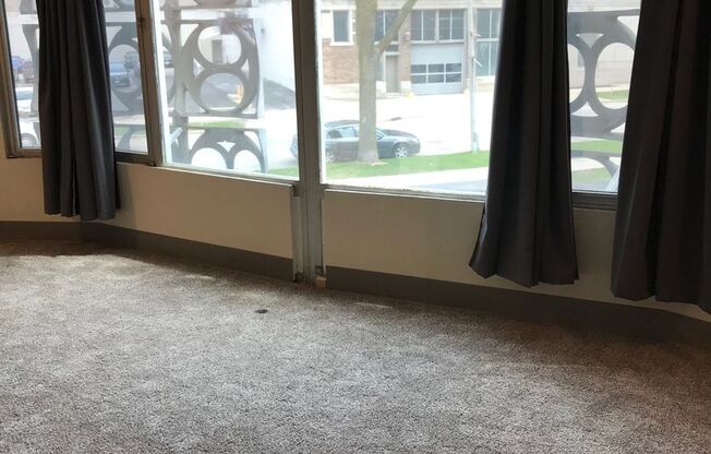 Studio, 1 bath, $750, Unit 273