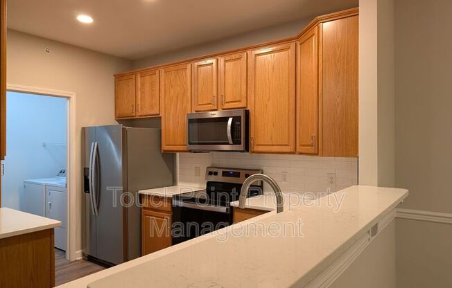16246 REDSTONE MTN LN