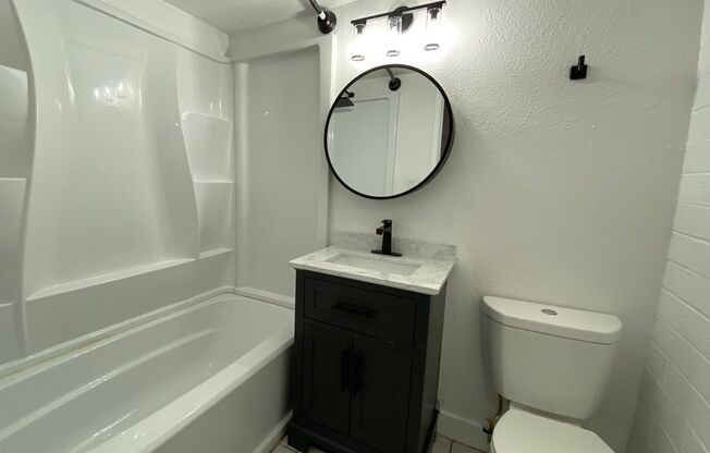 Studio, 1 bath, 400 sqft, $995, Unit 107