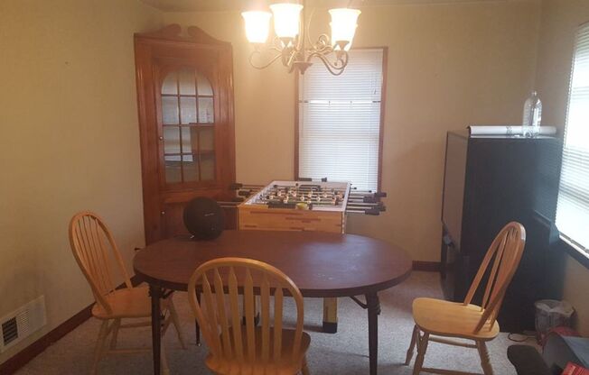 3 beds, 2 baths, $1,415