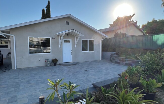 11613 ELDRIDGE AVE
