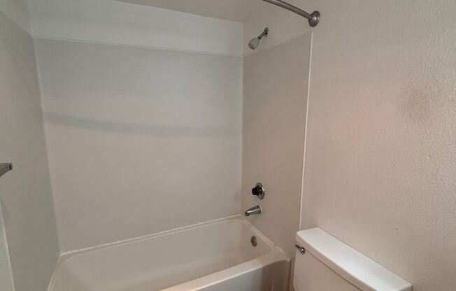 1 bed, 1 bath, 715 sqft, $1,750, Unit 304
