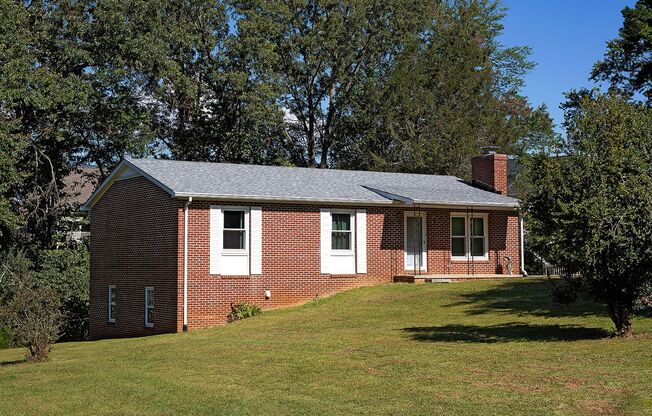Move-in Ready One Level Home Walkable to Crozet Park