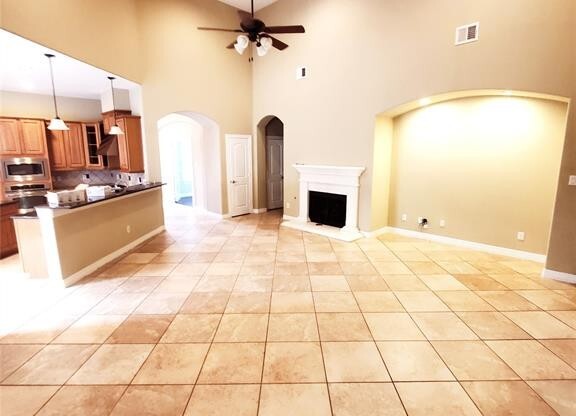 7702 MDW GLN DR