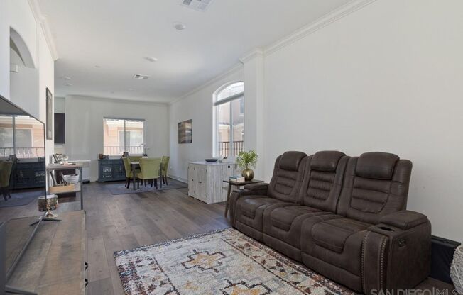 Chula Vista - Adorable 3 Bedroom 3 Bath Townhome