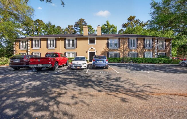 Windsor Pointe Condo