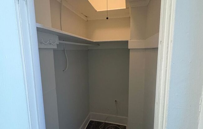 Studio, 1 bath, 200 sqft, $1,199, Unit 206