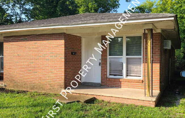 2104 E 31 ST