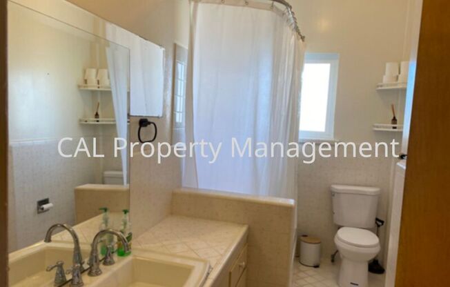 2 beds, 1 bath, $3,095, Unit Apt A