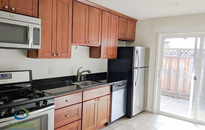 $2600 -  1 Bd / 1 Ba Quiet Mountain View apartment in North Whisman Neighborhood