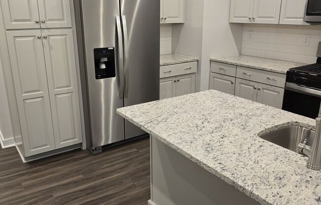 Beautiful New Constuction 3BR/2.5BA Townhouse