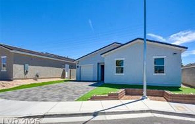 Beautiful 4 bedroom House