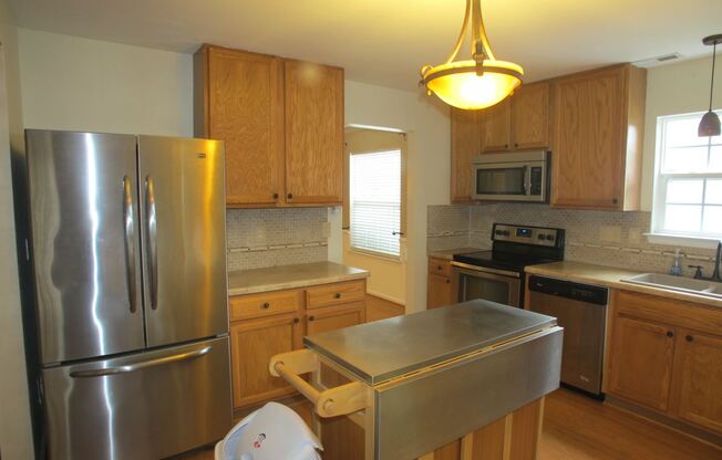 8007 Bristle Lane