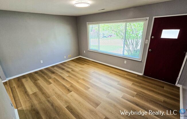 A Nice 3-Bed 1 Bath Ranch Style House in Northside!!!