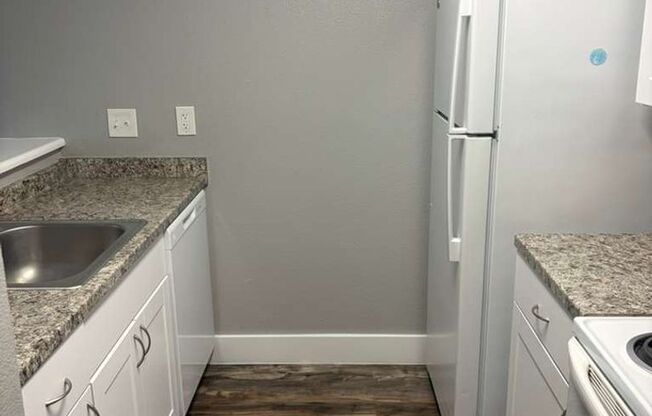 2 beds, 1 bath, 850 sqft, $1,575, Unit 1107 L6