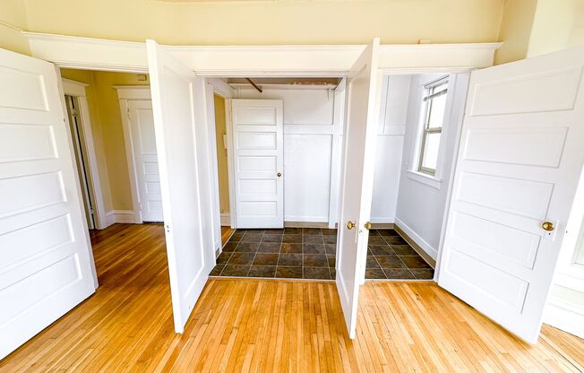 1 bed, 1 bath, 410 sqft, $1,895, Unit 402