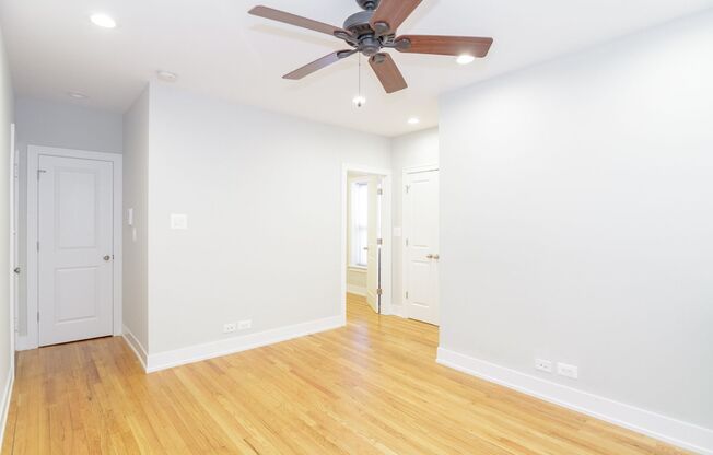 1 bed, 1 bath, 560 sqft, $1,950, Unit 516-320