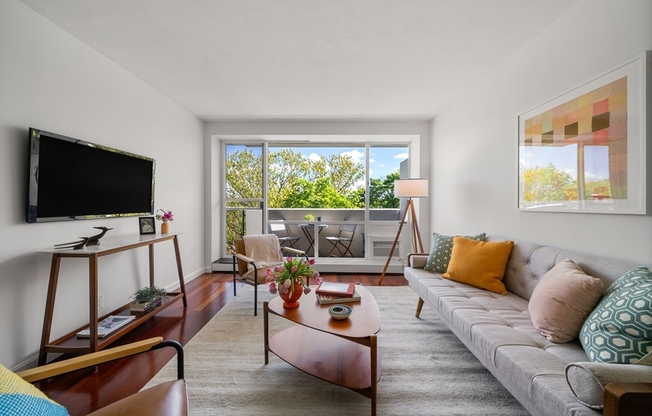 1 bed, 1 bath, 495 sqft, $3,200, Unit 705