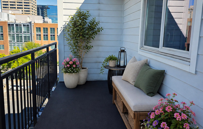 1 bed, 1 bath, 799 sqft, $2,250, Unit 618