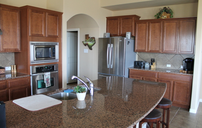 Beautiful, Large and New Home For Rent in Leander, 2011 Tall Chief