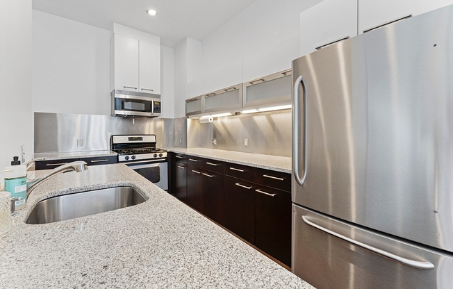 1 bed, 1 bath, 1,051 sqft, $4,200, Unit 1F