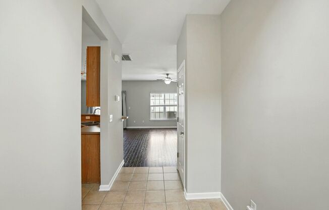 2 Bedroom Townhome in Pineville!
