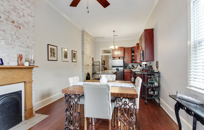 7916-18 Hickory